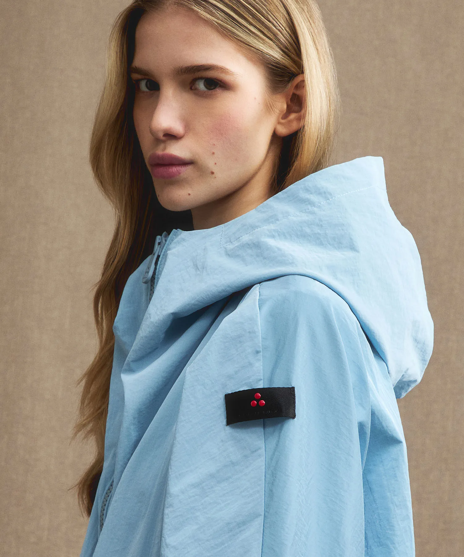 Windbreaker corto effetto perlato